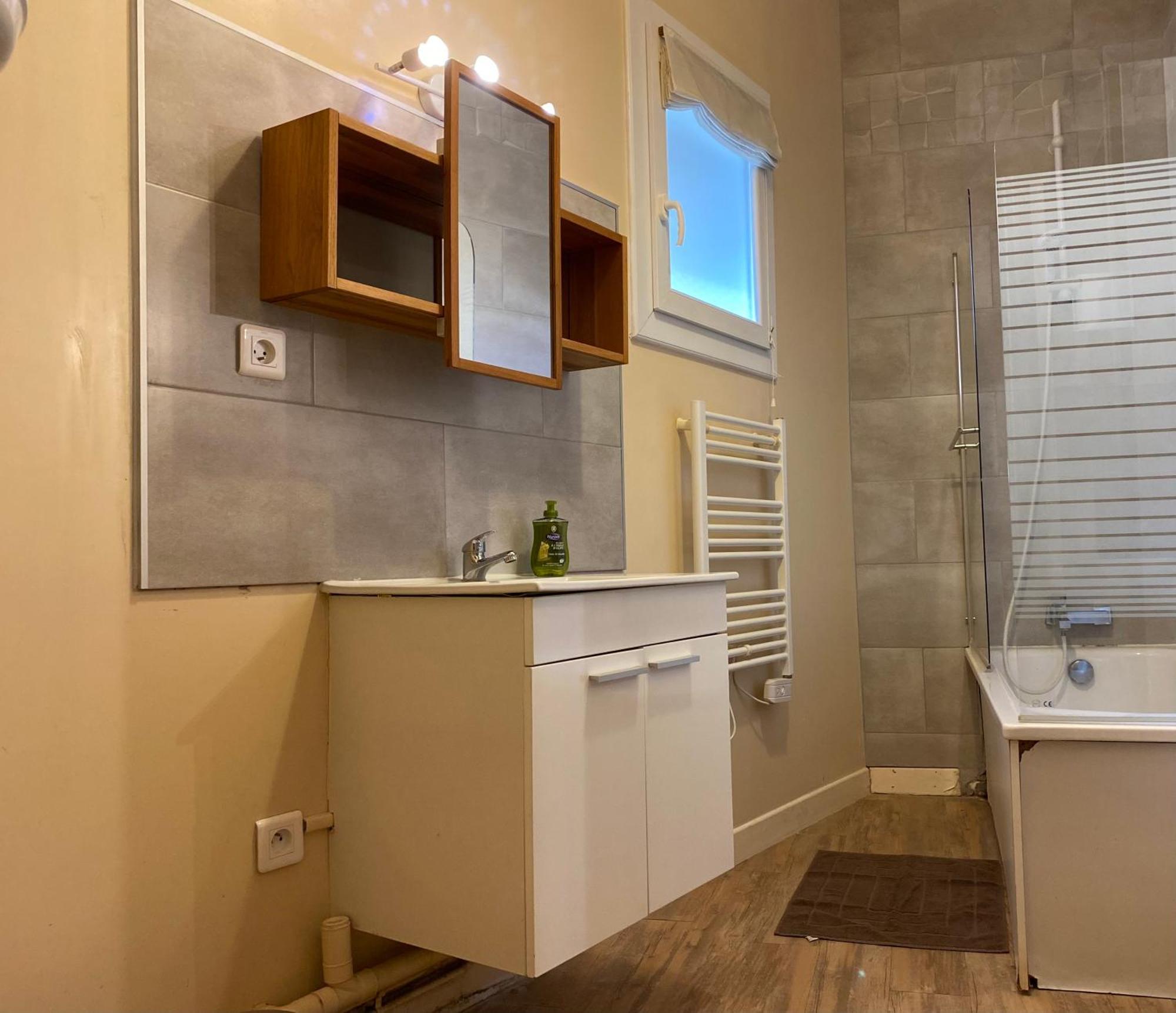 Appartement Coeur Centre Ville نويون المظهر الخارجي الصورة